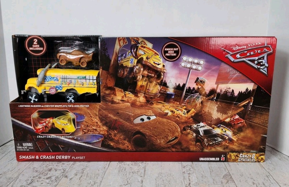 Disney Pixar Cars 3 Crazy 8 Crashers Smash & Crash Derby Playset – RARE – NEW