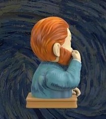 The Art of Picking / Van Gogh by Po Yun Wang 7.1 Inch Vinyl Art Statue