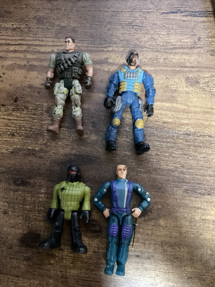 Lot of (4) Army Guys Mixed Years Action Figures