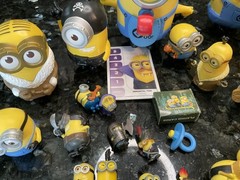 Minions Figures Despicable Me Toy Lot Thinkway Toys 33 Minions!