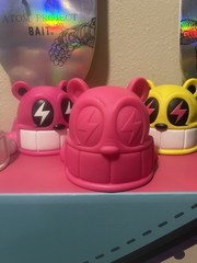 Full Set of Kidrobot Reach Bears Vinyl Figures 6″ Designer Urban Art 2008