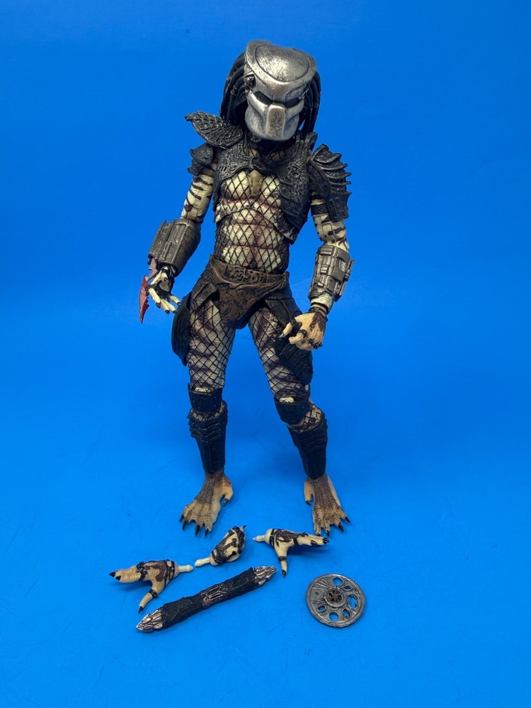 NECA Ultimate Predators Predator Figure AUTHENTIC (U)