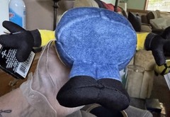 Illumination’s Minions: The Rise of Gru Small Tactile Plush KEVIN Squeeze Me! 9″