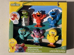 Sesame Street 6-Piece New Neighborhood Friends Poseable Figures