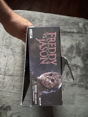 NECA Freddy vs Jason Ultimate JASON VOORHEES Reel Toys – Box Rip