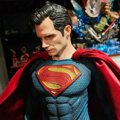 High-Quality Handmade Superman GK Statue – Perfect Justice League Gift