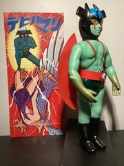 RARE VINTAGE DEVILMAN 11″ 1970s SOFUBI w/MASK & Card Zollmen Bullmark Popy Nagai