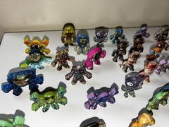 Lot of 98 Spin Master Million Warriors Mixed Series Figures Toys
