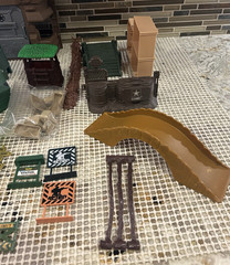 Lot G.I. Joe Dino Command Jungle Lookout Bivouac Net Signs Barriers Fort