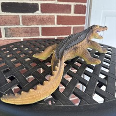 Toys R Us Maidenhead Large Realistic Lifelike Soft Rubber Alligator 2017 23”
