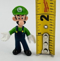 2007 Nintendo Luigi 2.5″ PVC Mini Figure Standing Open Hands Super Mario Bros