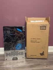 Hot Toys mms431d20 Marvel Iron Man 2 Mark II 1/6 Collectible Figure Exclusive