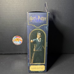 NIB – NECA Harry Potter The Legacy Collection Harry Potter Action Figure