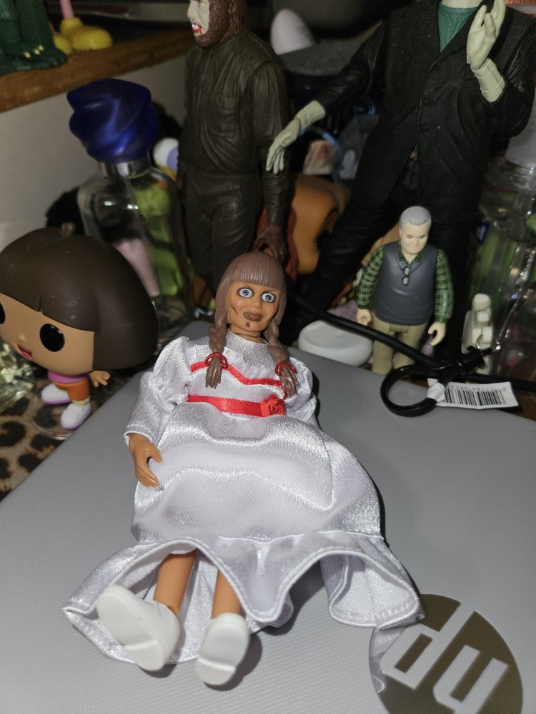 Annabelle The Conjuring Universe Mego Action Figure 8″ NEW MINT