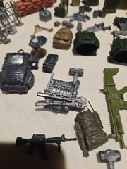 Combat Fighter Action Figure Weapons & Backpacks Various Scales ~ 100 Pieces