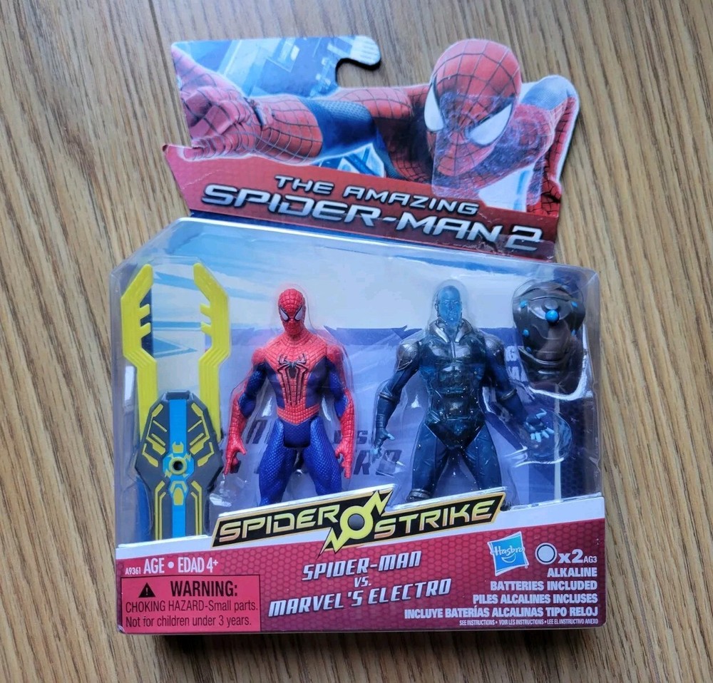 The Amazing Spider-Man 2 Spider Man vs Marvel’s Electro Spider Strike 2 Figure