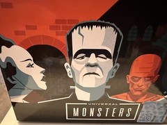 Universal Monsters 1:24 Die Cast WOLFMAN & 1957 CHEVROLET CORVETTE DIECAST CAR