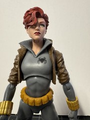 Marvel Legends Black Widow – loose – Walmart Exclusive