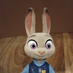 Disney Zootopia Officer Judy And Nick Flocked 9″ Poseable Figure Toys R Us
