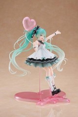 Thunder Tech Hatsune Miku Birthday 2025 AMP+ Party Ver. Figure