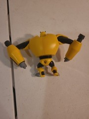 Ben 10 Alien Force 2010 Yellow ARMODRIILLO 4″ Action Figure w/ Tail – NICE!