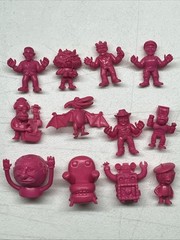 Pee-wee’s playhouse Keshi Surprise Super 7 Figures pink full set of 12, muscle