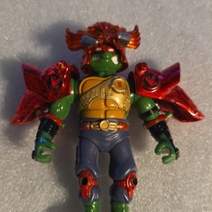 Playmates Toys TMNT Raphael Turtle Action Figure Green w/ Red Armor & Helmet