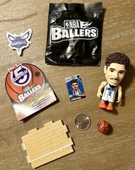 2023 Zuru 5 Surprise NBA Ballers Lamelo BALL Charlotte Hornets Basketball #1 NEW