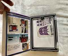 SEALED NEW Transformers Collection 18 G1 Soundblaster 2005 Book Reissue Complete