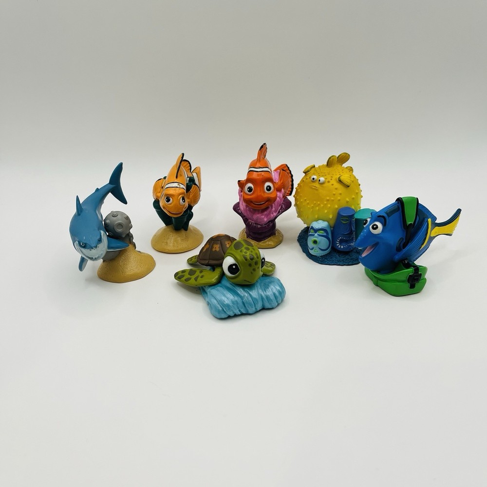 Disney Store Finding Nemo Dory Figure Play Set 6-Pc PVC Cake Topper