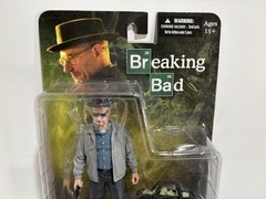 BREAKING BAD HEISENBERG COLLECTIBLE FIGURE MEZCO TOYZ 2013 6 1/2″ SEALED