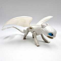 How to Train Your Dragon Spin Master Light Fury 2018 Dwall Dragon Figure