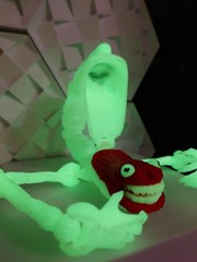 Bridge Worm SCP Figure | Glow in the Dark | Articulated
