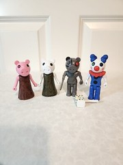 Lot Of 4 Roblox Piggy Figures – Blue Clown, Pink, Gray and White Piggy