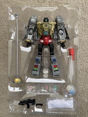 Takara Tomy Transformers Masterpiece Grimlock MP-8 Used in Box – NOT a KO