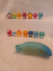 Cepia Bananas Bunch, Lot of 13 Crushies 1.5″ Figures + 1 Banana