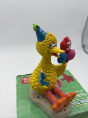 Vtg Sesame Street Big Bird Birthday PVC Figure 3 Years Gums 2005