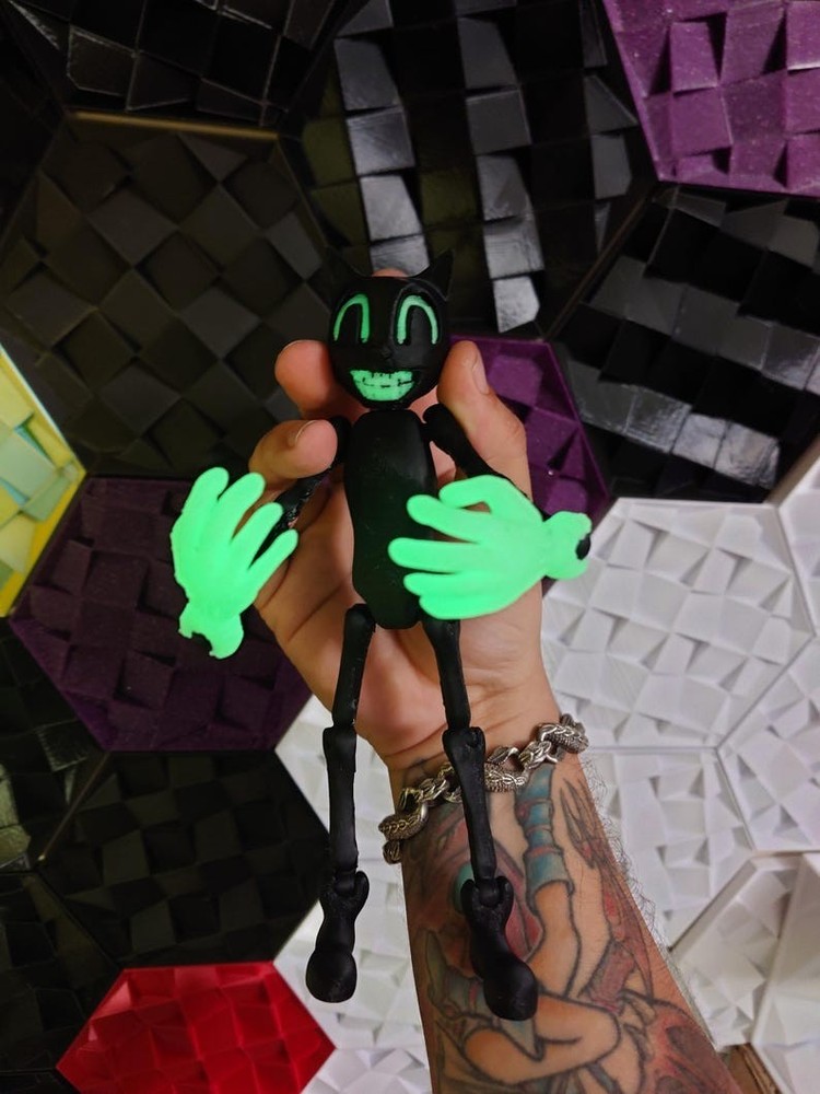 Trevor Henderson Cartoon Cat – Articulated Glow in the dark