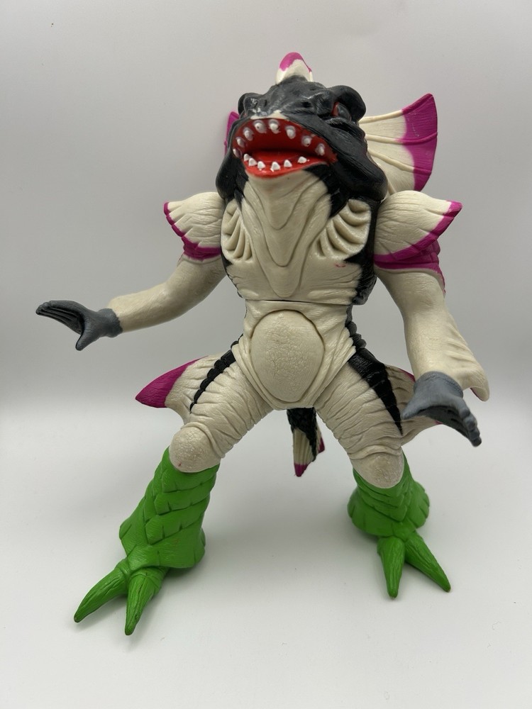 Vintage 1993 Bandai Mighty Morphin Power Ranger Pirantishead Action Figure