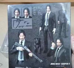 Mafex No. 085 PVC John Wick Chapter 2 Action Figure Toys model In Box -NEW