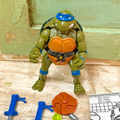 1992 TMNT Mutatin’ Leonardo Figure w/ Chart Pizza Ooze Katanas READ