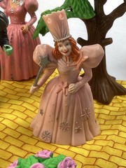 Vintage Wizard of Oz Figures Glinda,Witch,Yellow Brick Rd.+ (F3)