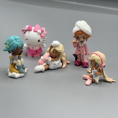 Set Of 4 Authentic Lil Peach Riot Sleepover Series & 1 Hello Kitty Figures