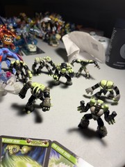 GORMITI Atomic Series Earth Tribe and Air Tribe W/ Rare & Regular Atomic Noctis