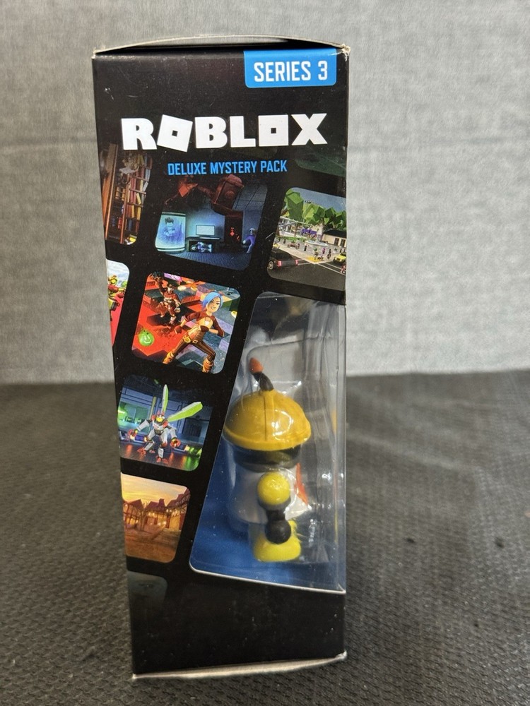 Roblox Series 3 Tower Heroes: Demolitionist 3-Inch Deluxe Pack