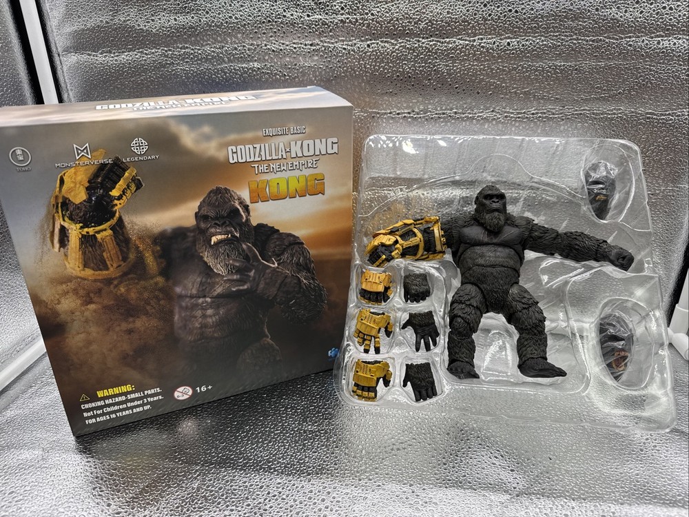 Hiya Toys Godzilla x Kong: The New Empire Kong B.E.A.S.T. Glove Action Figure