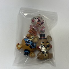 FIVE NIGHTS AT FREDDY’S LOT OF 3 FUNCO VARIOUS YEARS