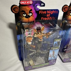Five Nights at Freddy’s Series 2 Ringmaster Foxy & Magician Mangle FNAF Figure