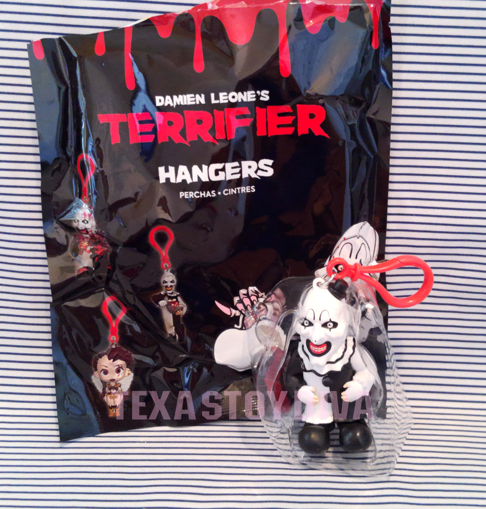 Damien Leone’s Terrifier Hangers Art The Clown 3″ Horror Keychain Clip –READ–