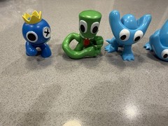 Rainbow Friends Figures Lot of 6